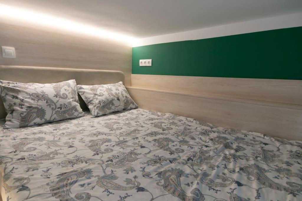 Апартаменты Loft Studio In The City Center София Экстерьер фото